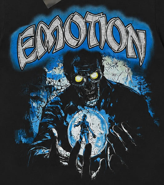 Polera 'Dark Vision'.